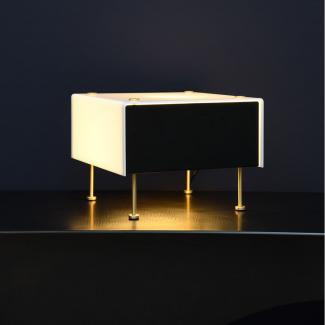 Lampe G60 de Pierre Guariche chez Icône Design