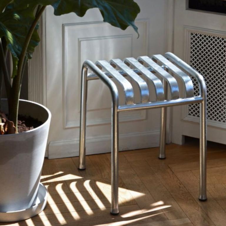 Palissade stool de Ronan & Erwan Bouroullec chez Icône Design