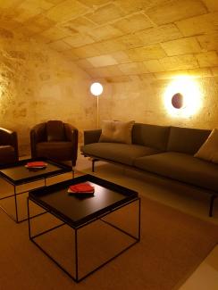 SOFA OUTLINE // MUUTO & TABLE BASSE TRAY // HAY